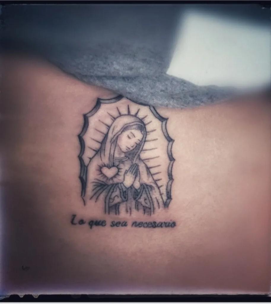 Tatuajes de las Chicas Superpoderosas en los tobillos